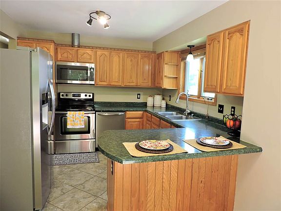 Island and newer appliances!