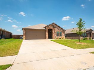 511 Windrow Dr, Royse City, TX 75189