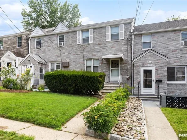 550 Beverly Rd, Teaneck, NJ 07666