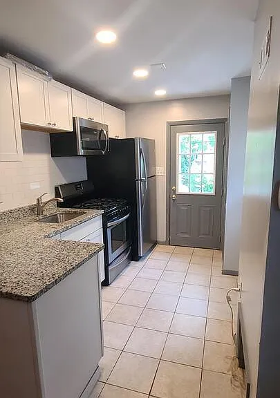 1900 Lakeview Ave #4 — Photo 4