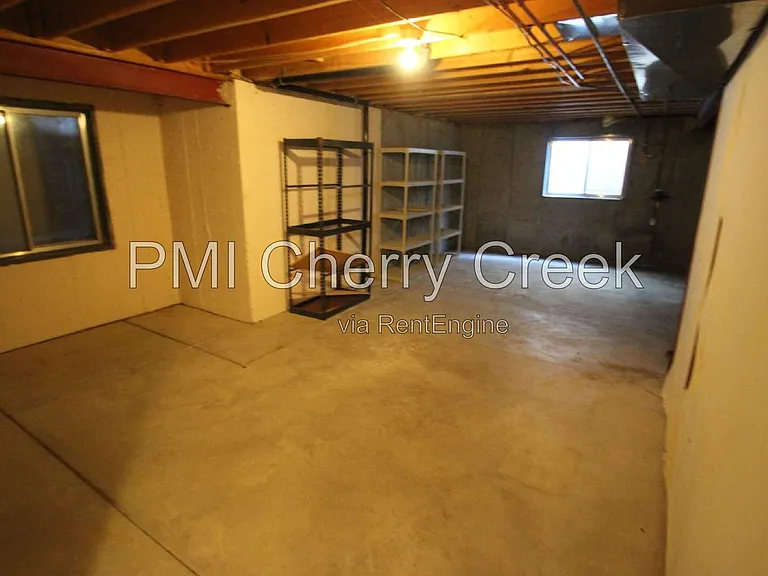 9800 Foxhill Cir — Photo 25