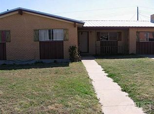 101 Crestview Ave, Comanche, TX 76442