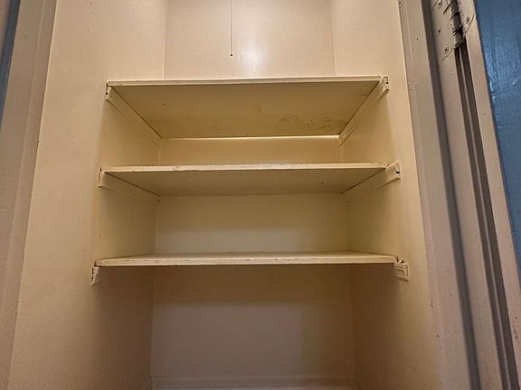 4th image of 3336 Pinewood Ave APT D