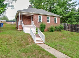 7 Enka Pine St, Biltmore Lake, NC 28715