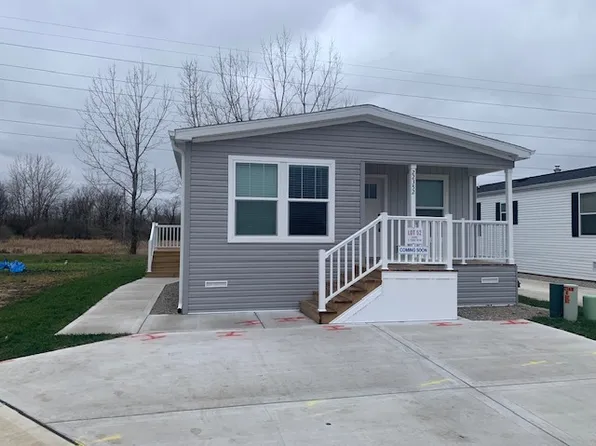 22352 S Cedar Dr, Channahon, IL 60410