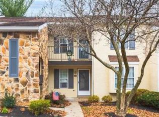 245 Valley Stream Ln, Wayne, PA 19087