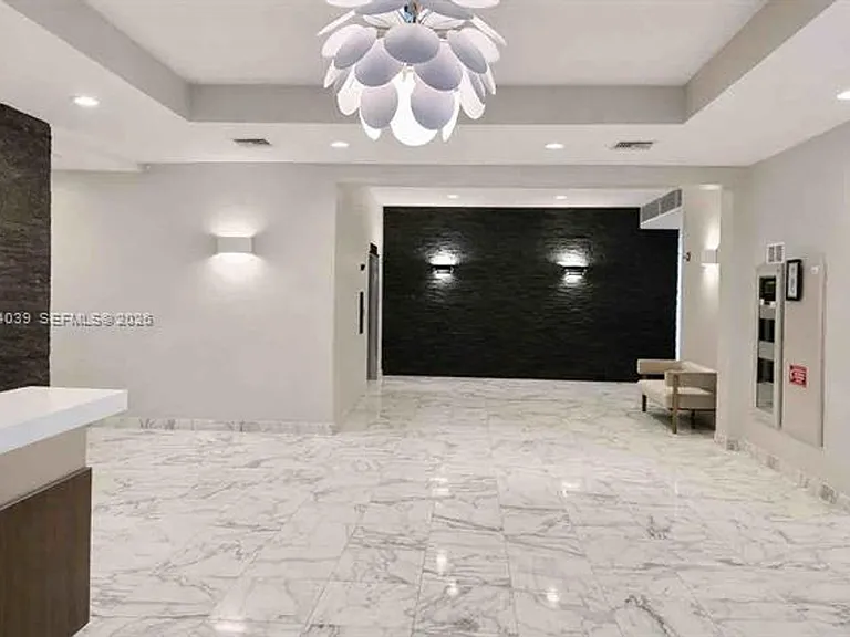 9225 Collins Avenue Cu #505 — Photo 3
