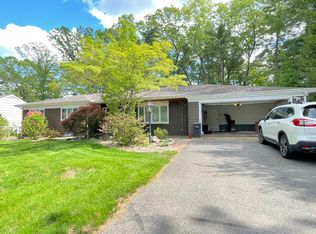 49 Eunice Dr, Longmeadow, MA 01106