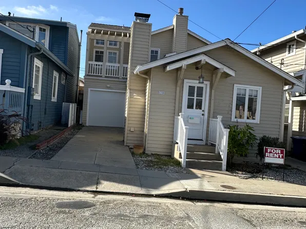150 10th St, Pacific Grove, CA 93950