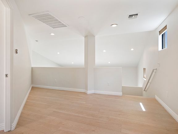 2nd image of 3121 N Olsen Ave