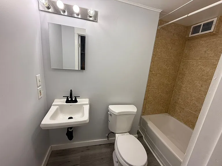 32 Worcester St — Photo 8