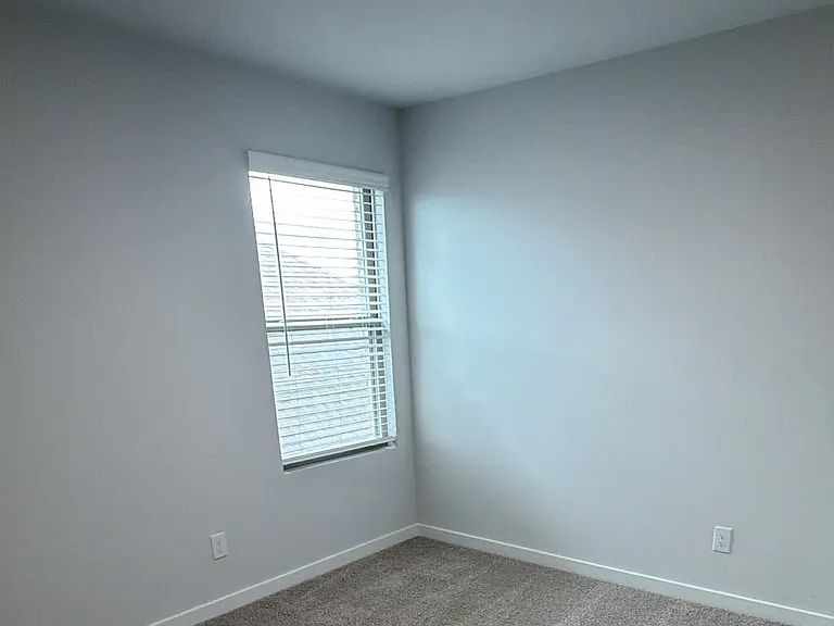 964 Dahlia Dr — Photo 7