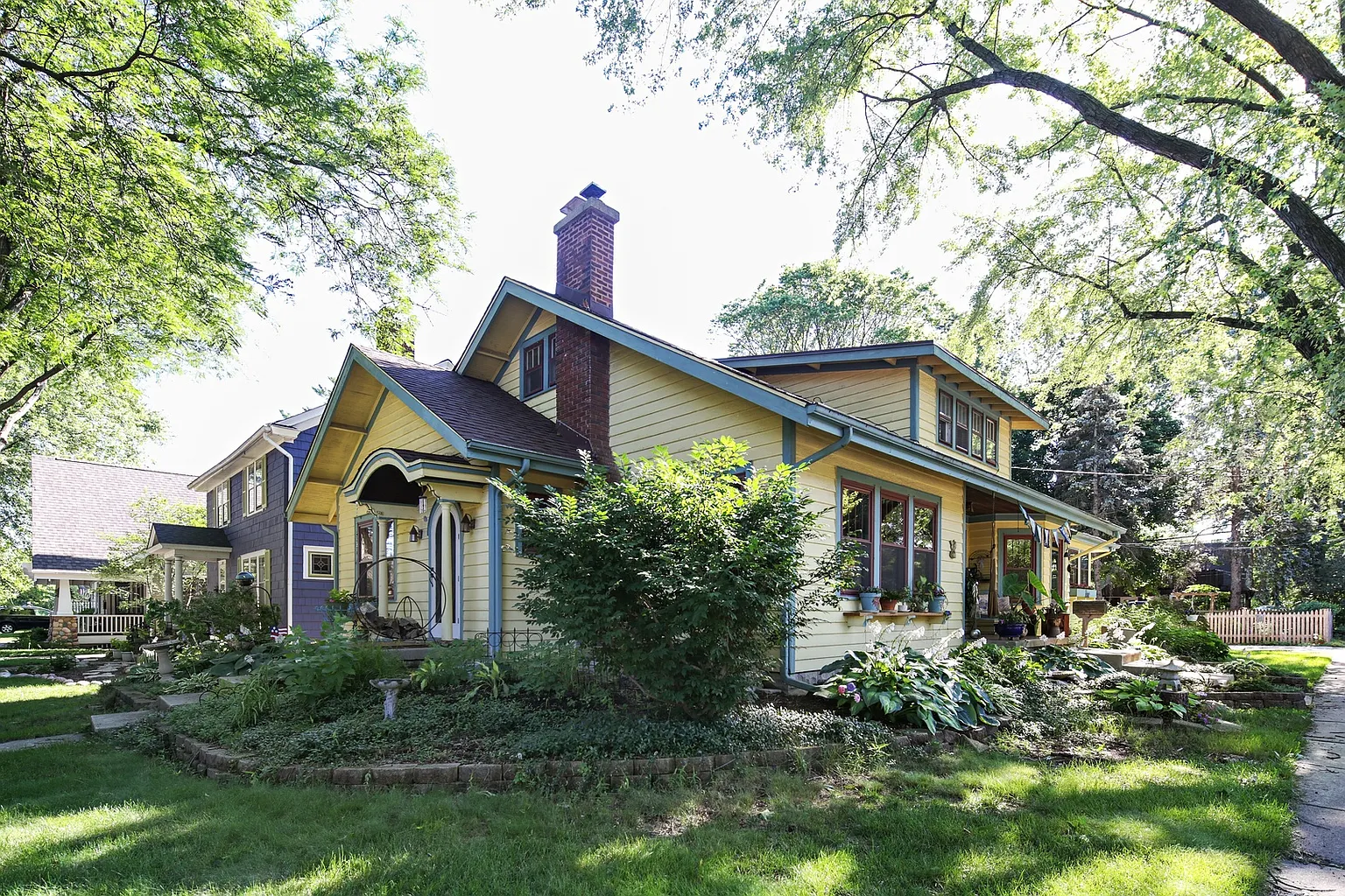 206 N Julian St photo 1