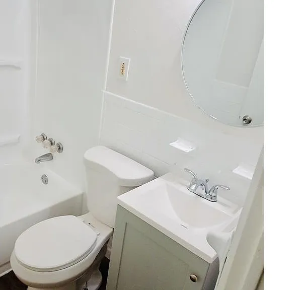 8717 Natural Bridge Rd #1 — Photo 6