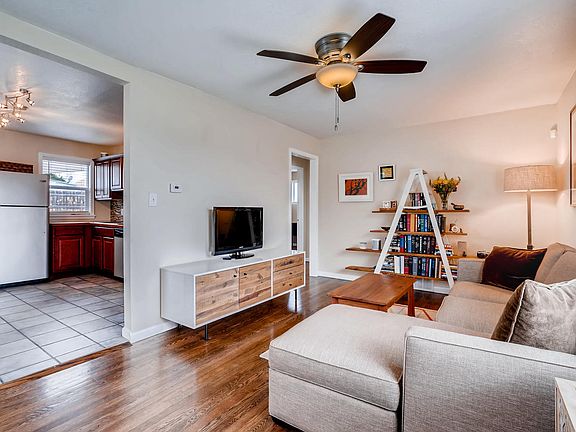 5th image of 2601 S Green Ct