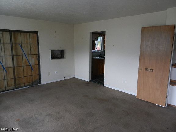 3rd image of 904-906 Bertha Ave