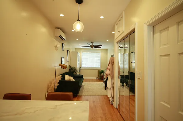 Rented by Grand & Co. | media 22