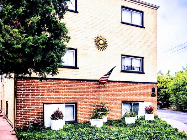 2738 Hessing St APT 11, River Grove, IL 60171