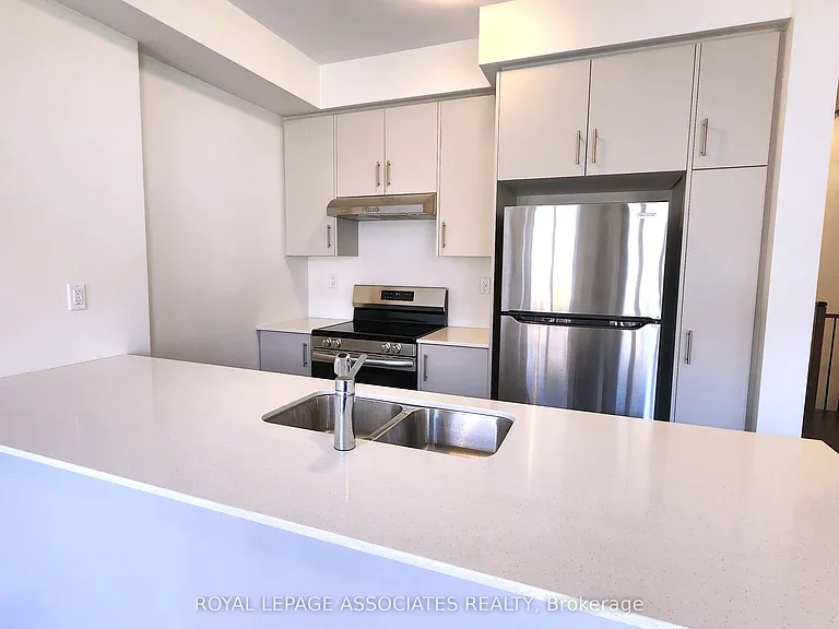 36 Velvet Dr — Photo 5