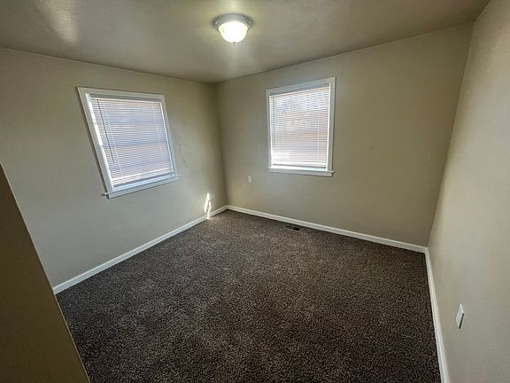 3rd image of 2505 Poplar St