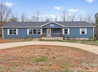119 Titleist Dr, Statesville, NC 28677