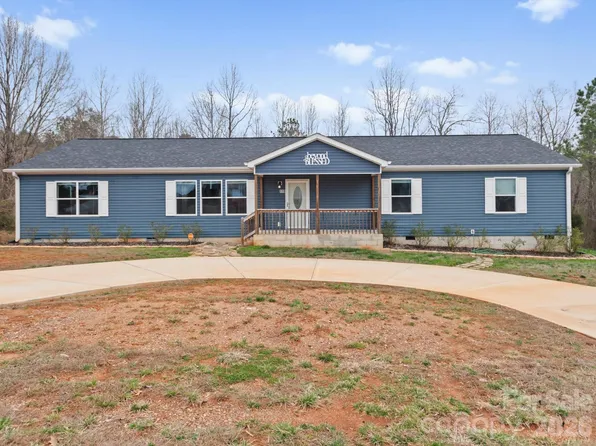 119 Titleist Dr, Statesville, NC 28677
