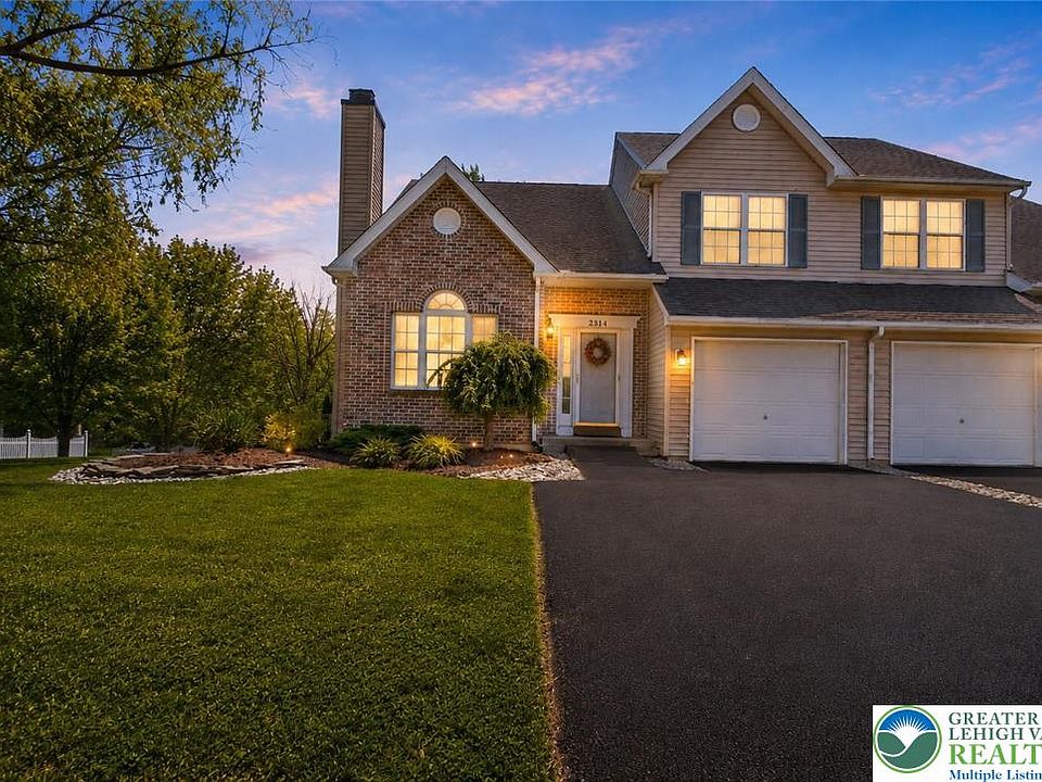 1st image of 2314 Red Maple Dr N