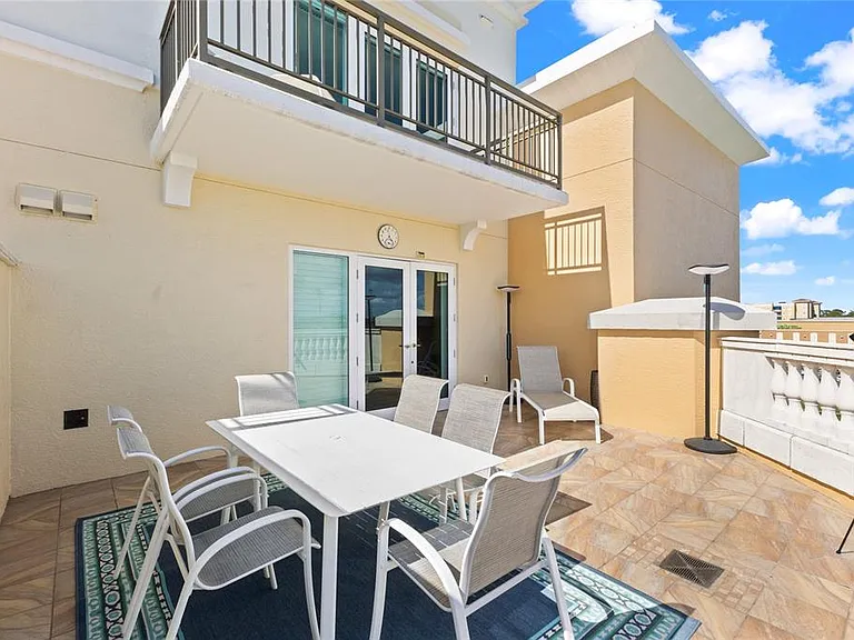 800 N Tamiami Trl #321A — Photo 22