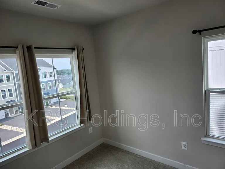 4257 Fountainbridge Ct — Photo 30