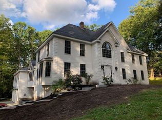 267 Main St, Sandown, NH 03873