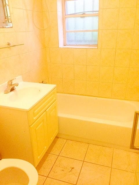 2nd image of 2200 Paterson Plank Rd APT 2