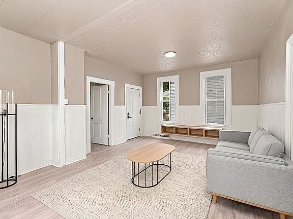 2nd image of 4212 Apple Ave #1