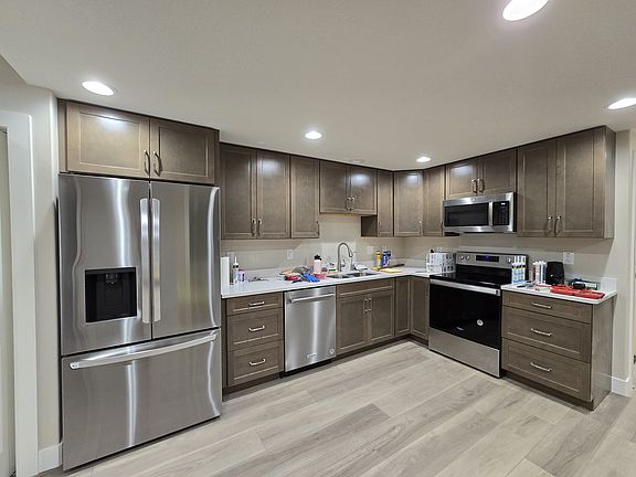 5th image of 6578 W Valynn Dr #A