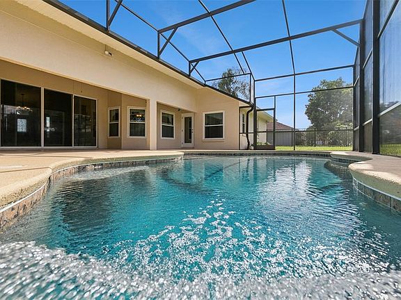 2nd image of 10520 JARDIM DE LARGO STREET