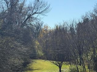 9716 Richfield Rd, Fairview Heights, IL 62208