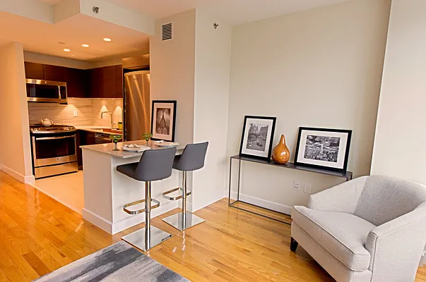 Rented by Stonehenge NYC LLC | media 7