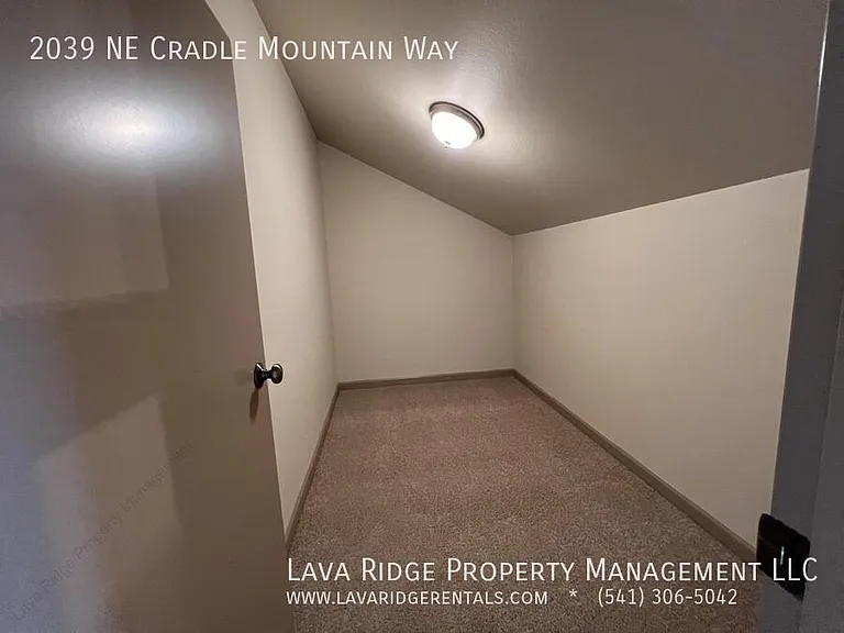 2039 Cradle Mountain Way — Photo 16