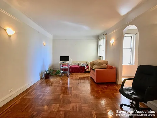 Rented by Sovereign Associates | media 4