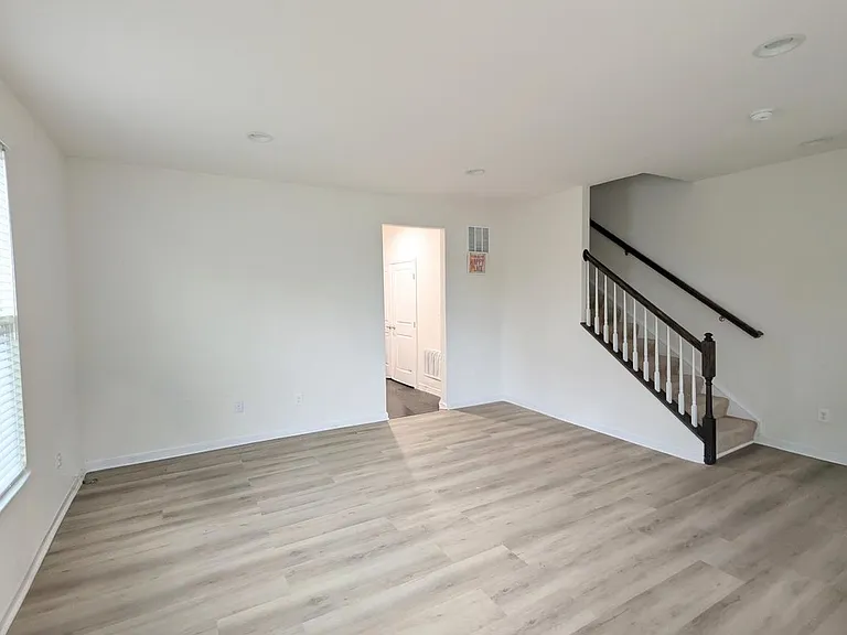 43391 Southland St — Photo 3