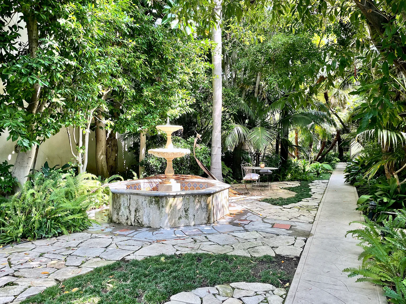 1 bed, 1000 sqft, $4,300 — Photo 3