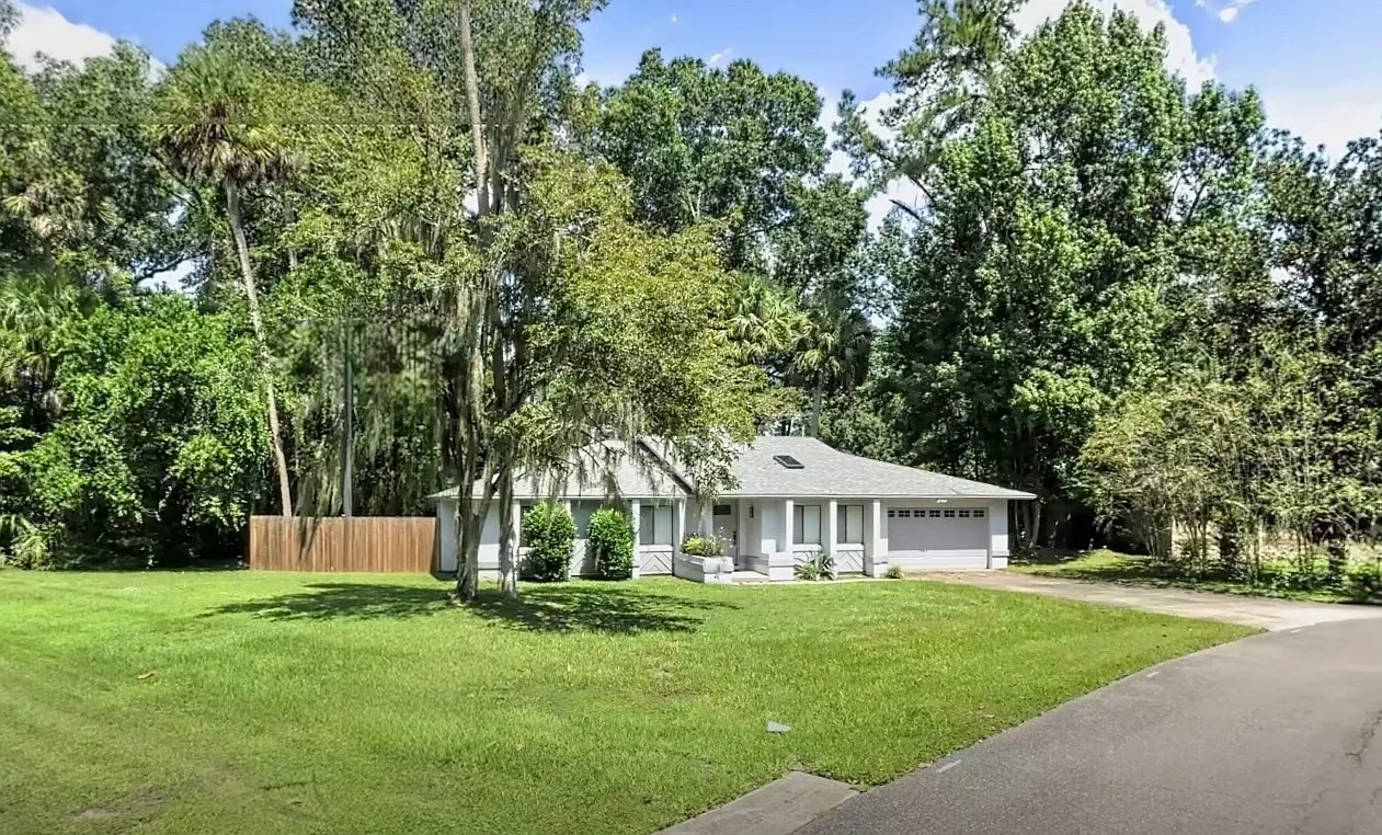 3 bed, 1574 sqft, $2,425 — Photo 1