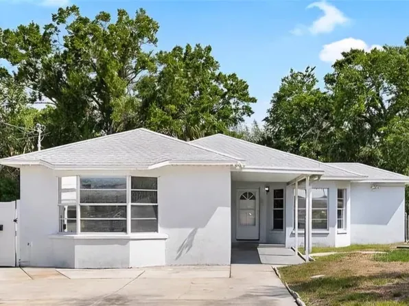 8513 Sunbeam Ln, Tampa, FL 33615