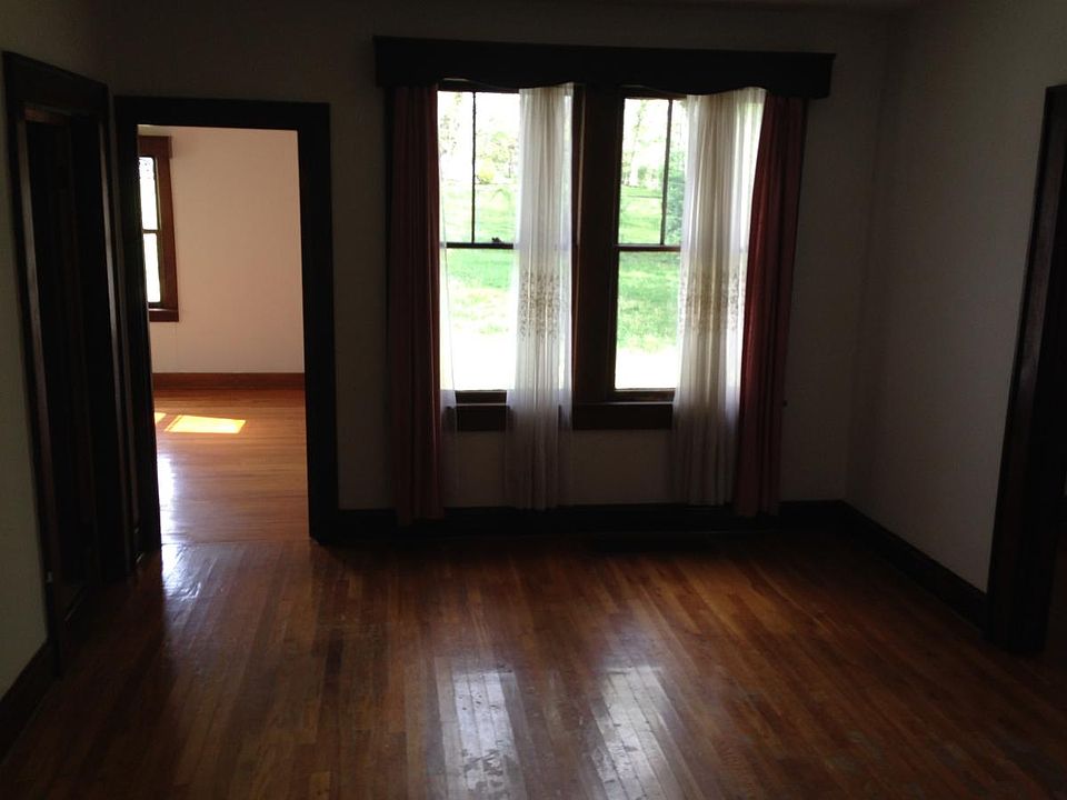 1st image of 2529 W Blount Ave