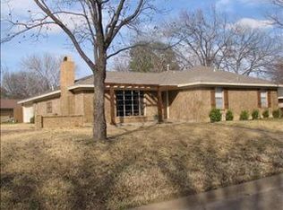 2418 Nottingham Pl, Grand Prairie, TX 75050
