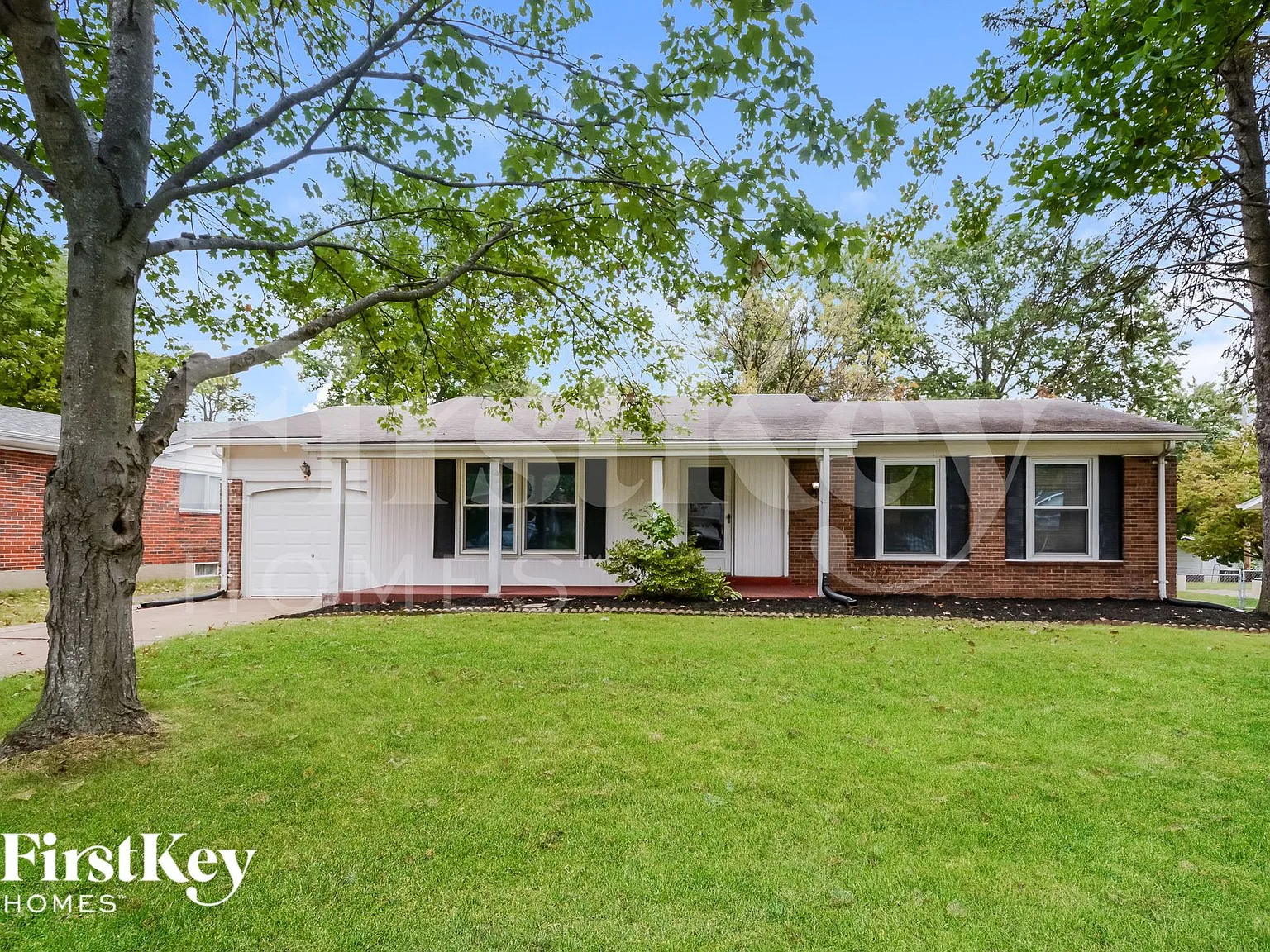 3 bed, 2.0 bath, 1134 sqft, $2,000 — Photo 1