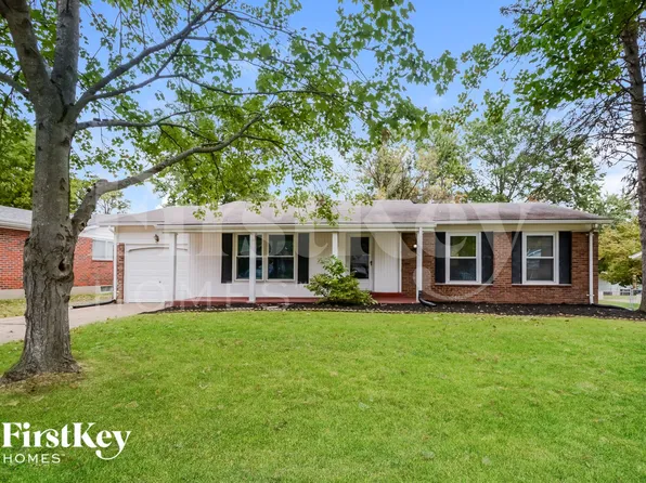 2848 Westminster Dr, Florissant, MO 63033