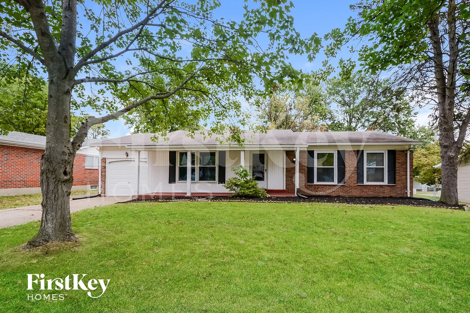 2848 Westminster Dr photo 1