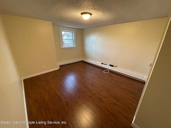 5th image of 333 Van Duzer St
