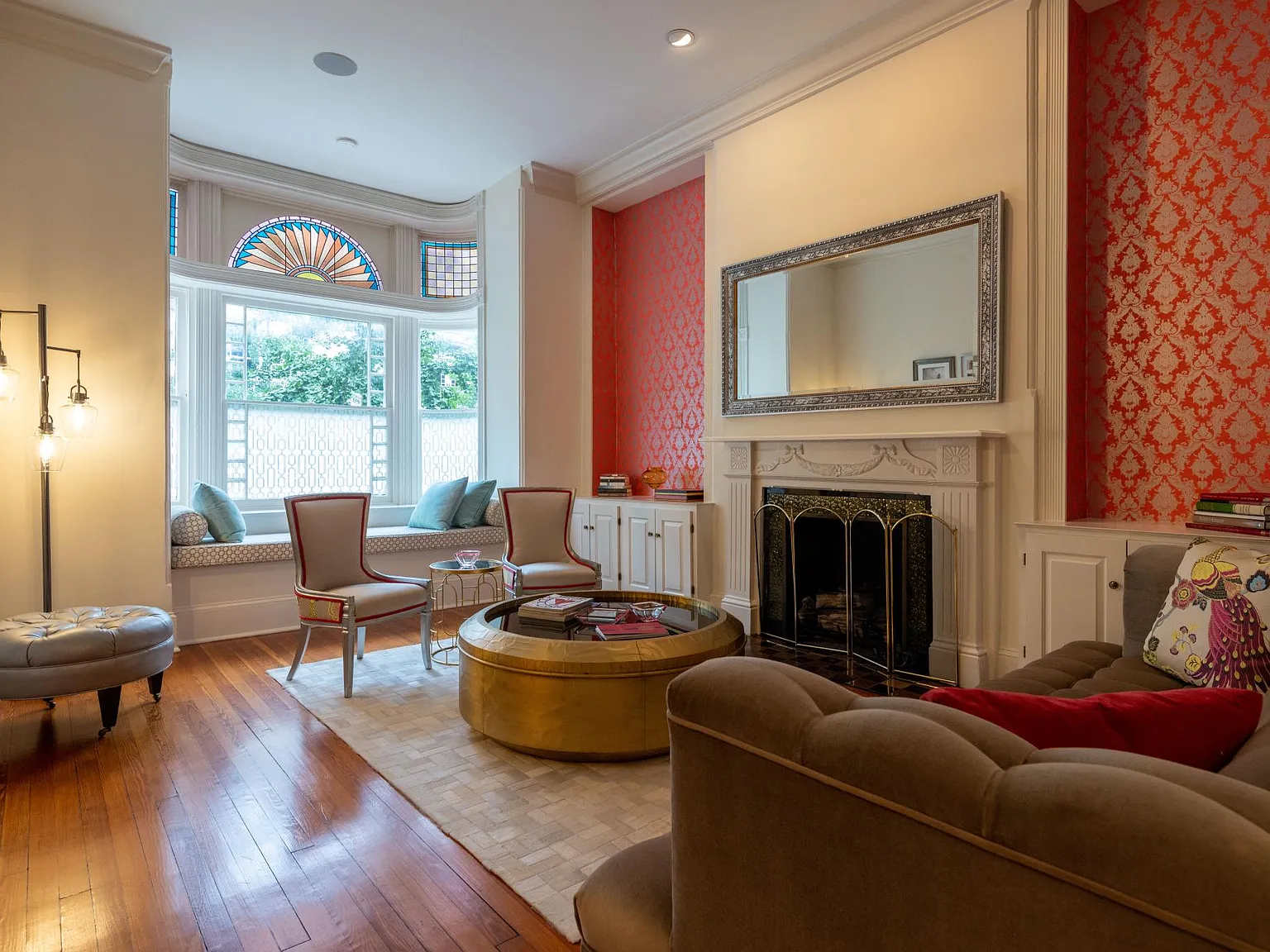 4 bed, 4024 sqft, $14,000 — Photo 4