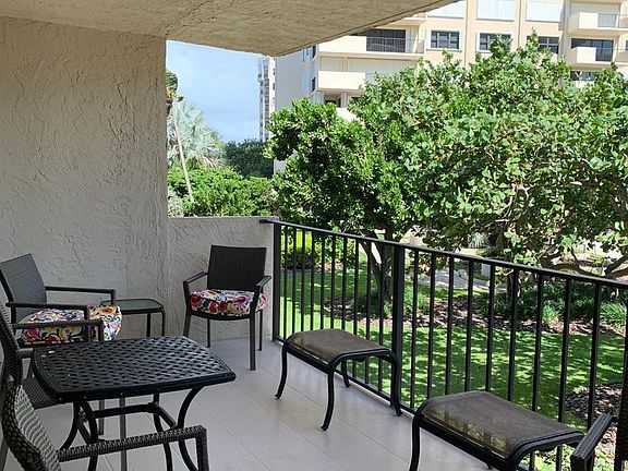 4th image of 4729 N Ocean Dr #316
